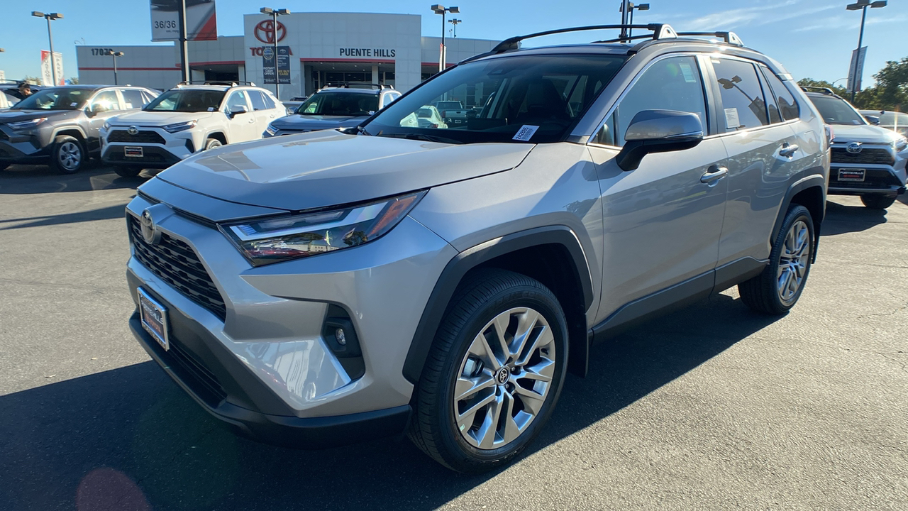 2024 TOYOTA RAV4 XLE Premium 7