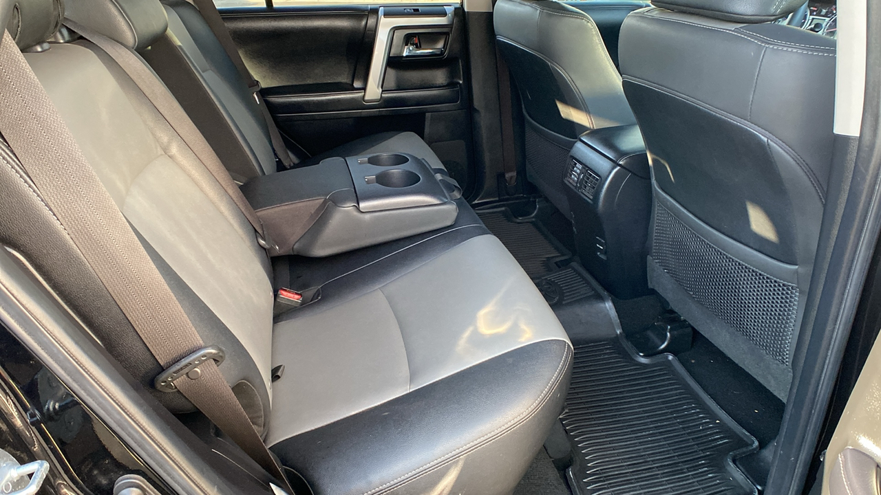 2019 Toyota 4Runner SR5 Premium 19