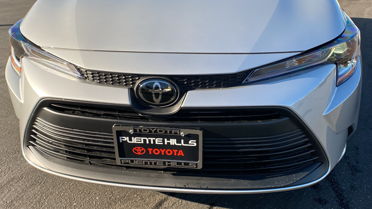 2024 TOYOTA Corolla LE 32