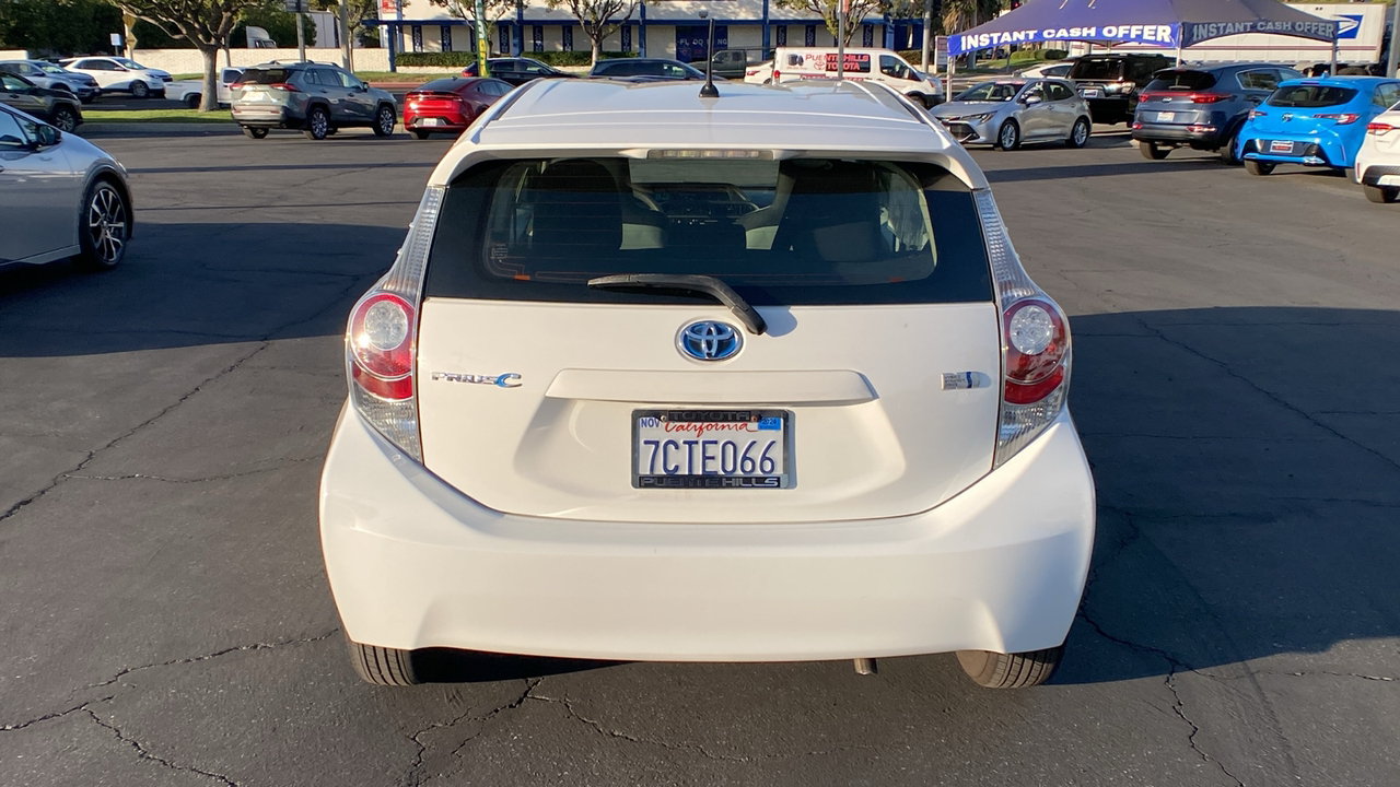 2013 Toyota Prius c One 4