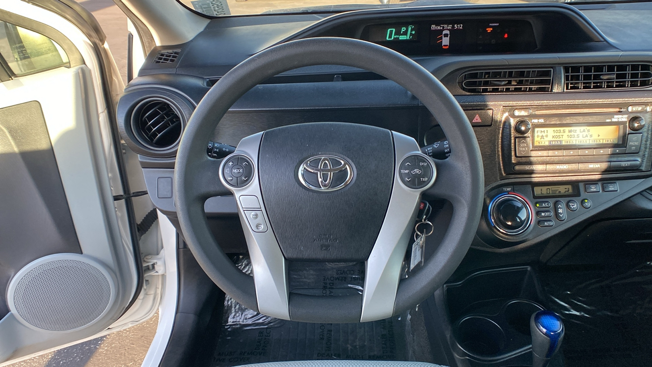 2013 Toyota Prius c One 13