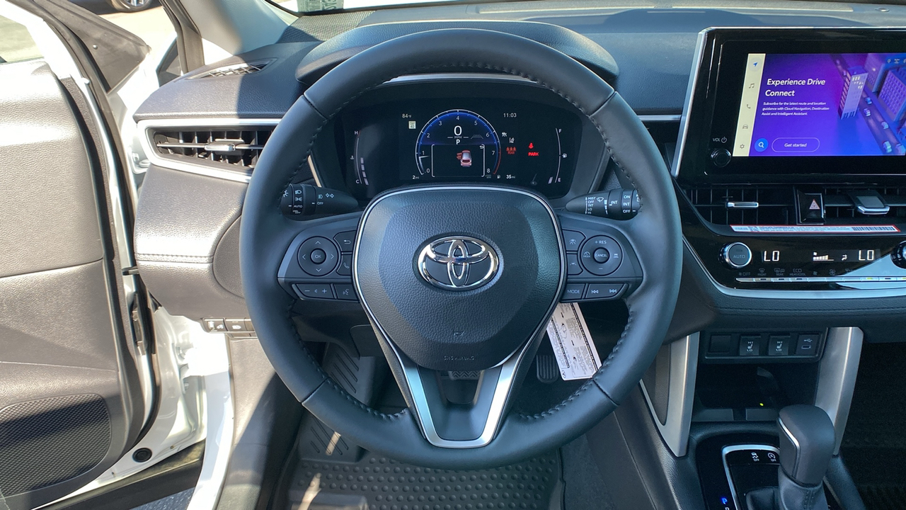 2024 TOYOTA Corolla Cross XLE 13