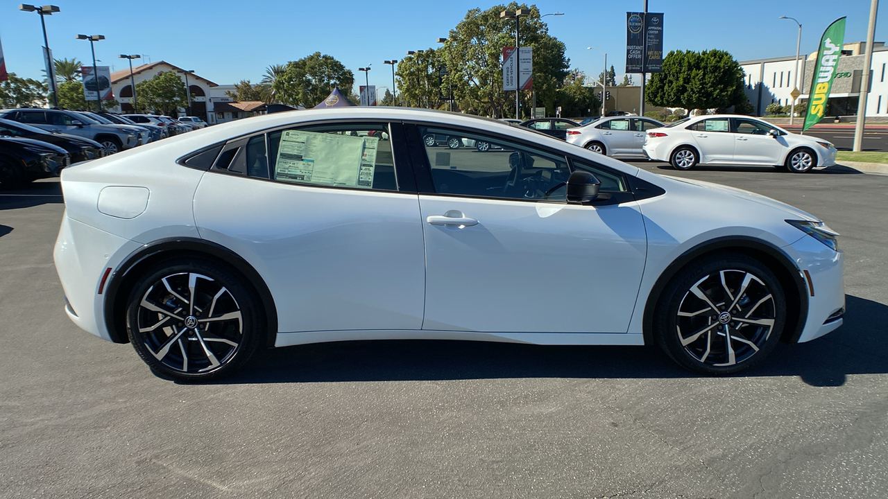 2024 TOYOTA Prius Prime XSE Premium 2