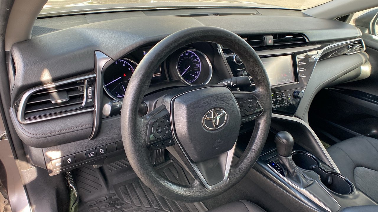 2019 Toyota Camry LE 16