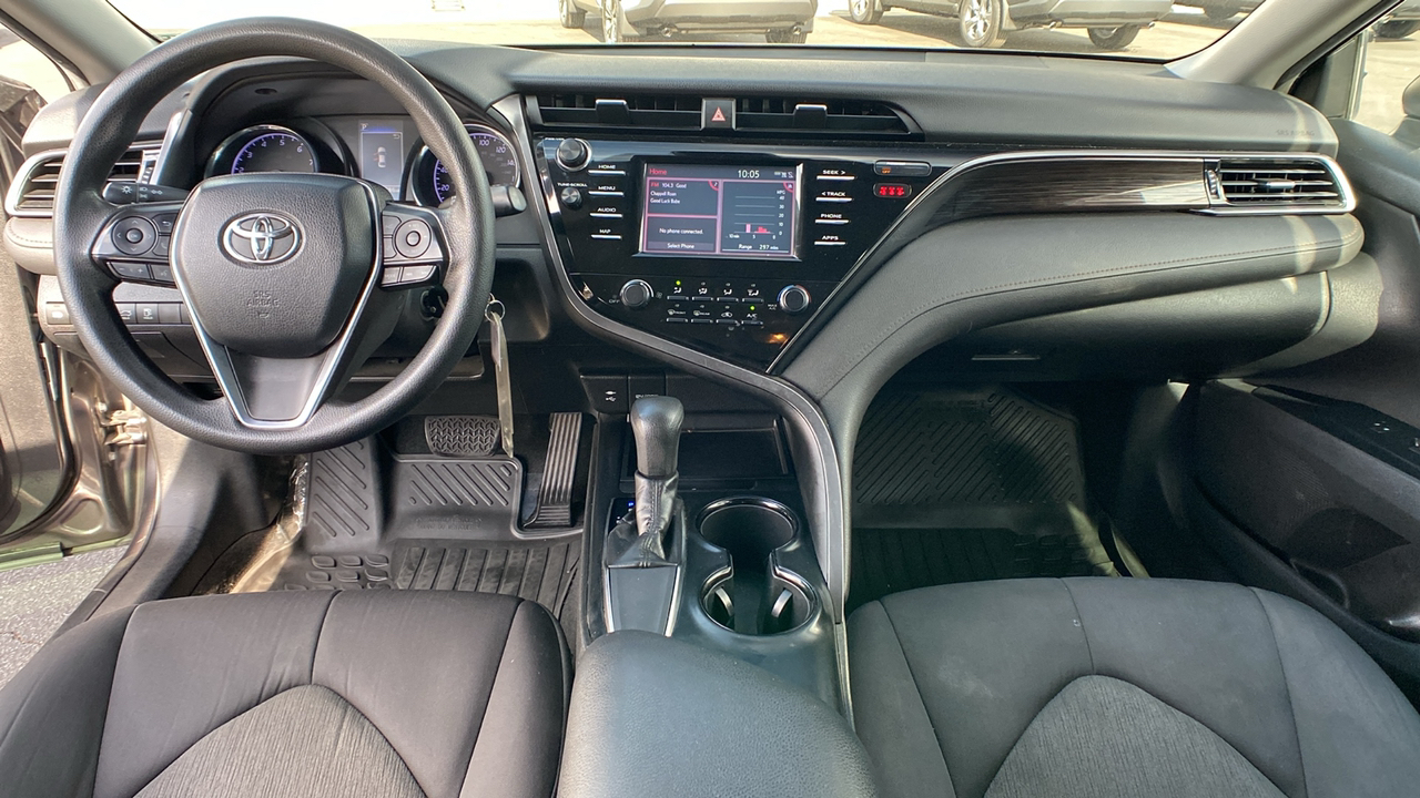 2019 Toyota Camry LE 28