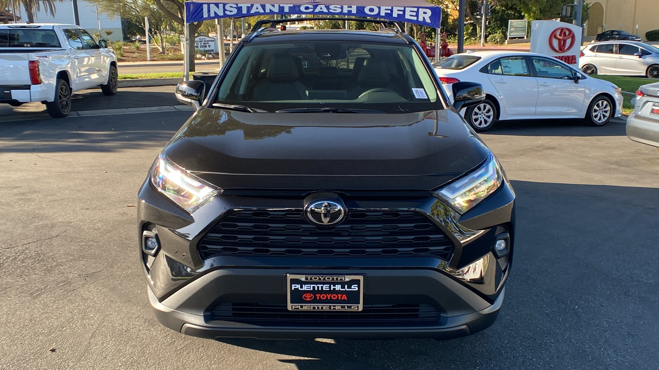 2024 TOYOTA RAV4 XLE Premium 8