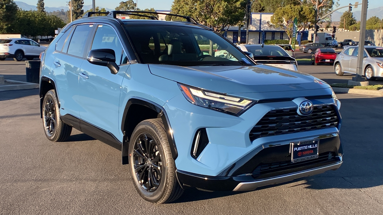 2024 TOYOTA RAV4 Hybrid XSE 1