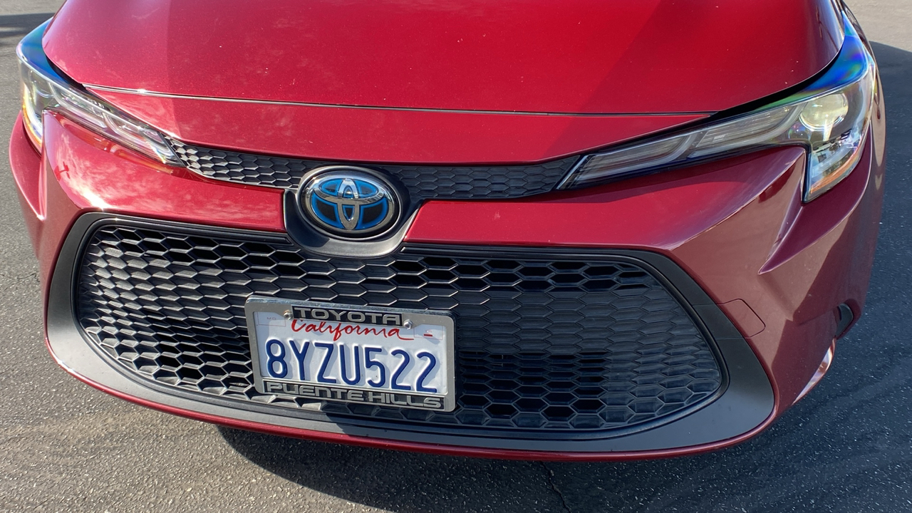 2022 Toyota Corolla Hybrid LE 32