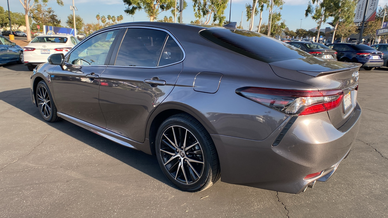 2023 Toyota Camry Hybrid SE 5