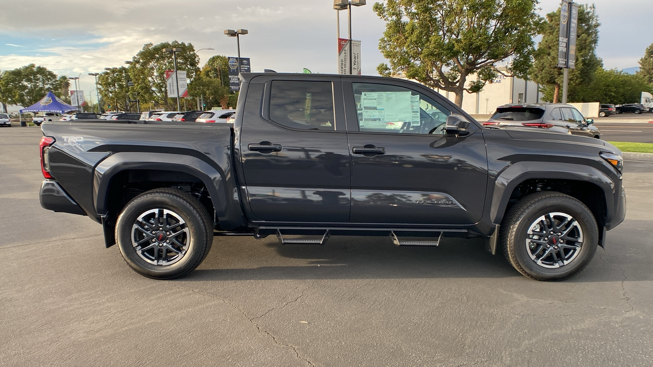 2024 TOYOTA Tacoma TRD Sport 2