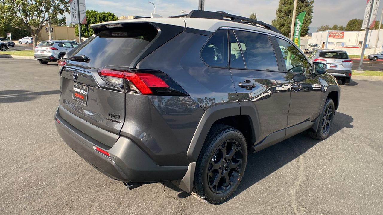 2024 TOYOTA RAV4 TRD Off-Road 3