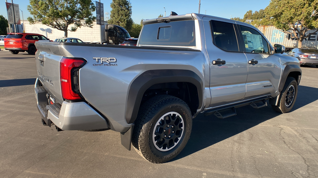 2024 TOYOTA Tacoma TRD Off-Road 3