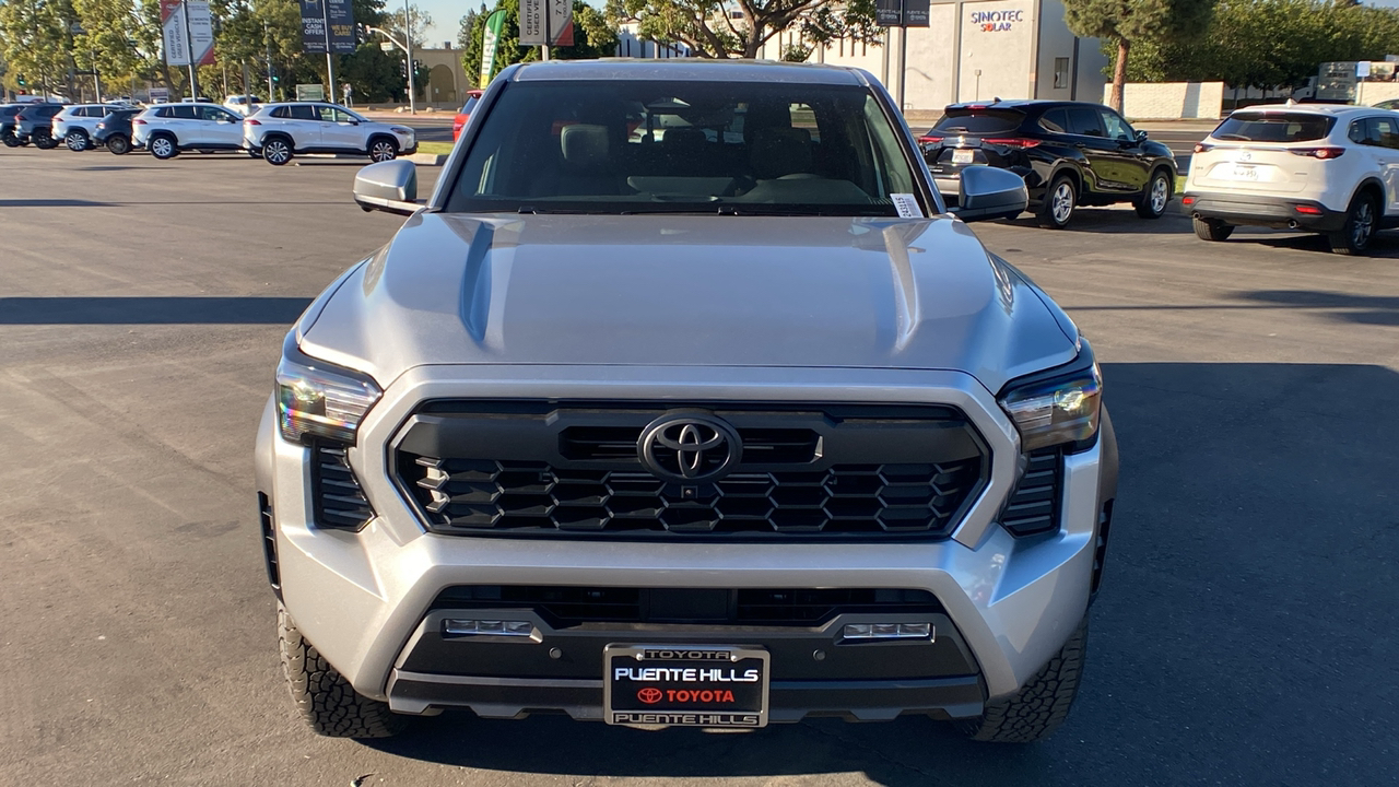 2024 TOYOTA Tacoma TRD Off-Road 8