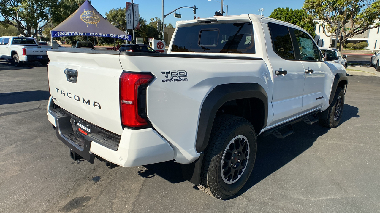 2024 TOYOTA Tacoma TRD Off-Road 3