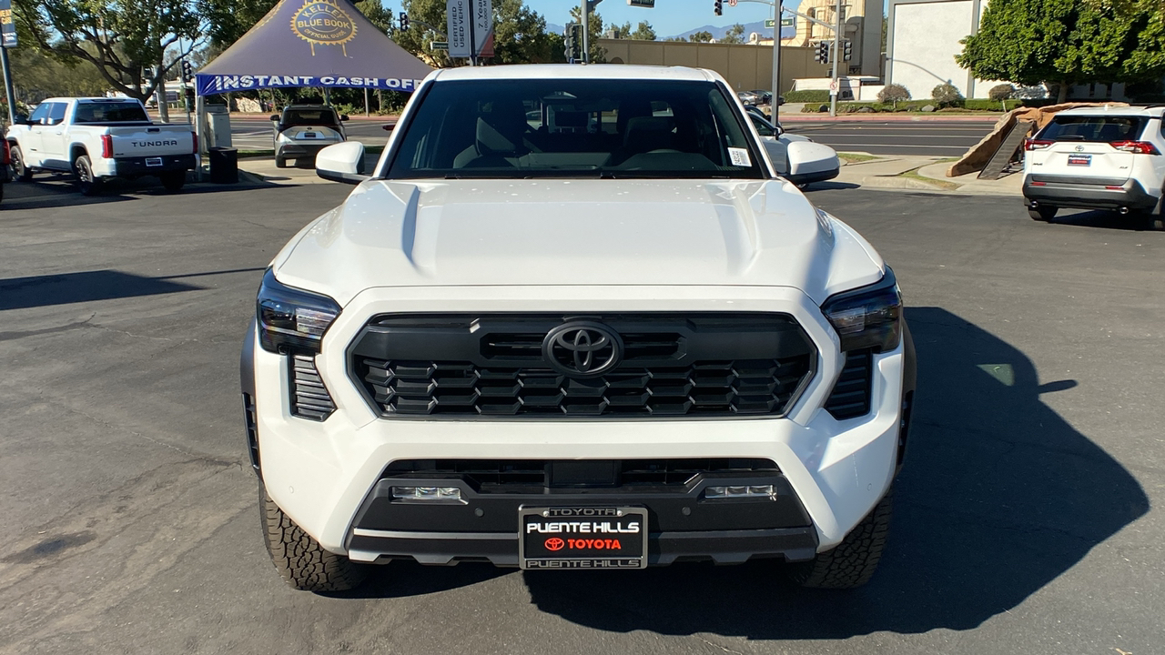 2024 TOYOTA Tacoma TRD Off-Road 8