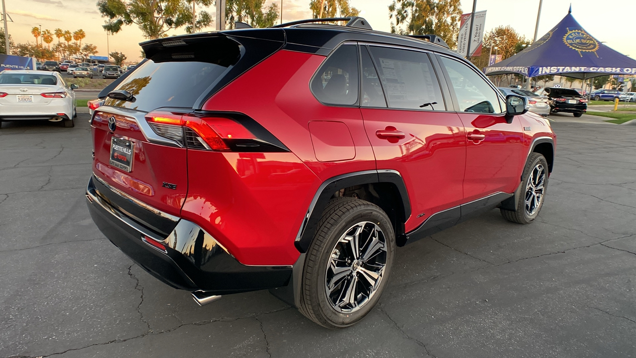 2024 TOYOTA RAV4 Prime XSE 3