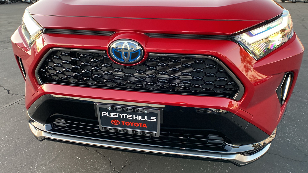 2024 TOYOTA RAV4 Prime XSE 33