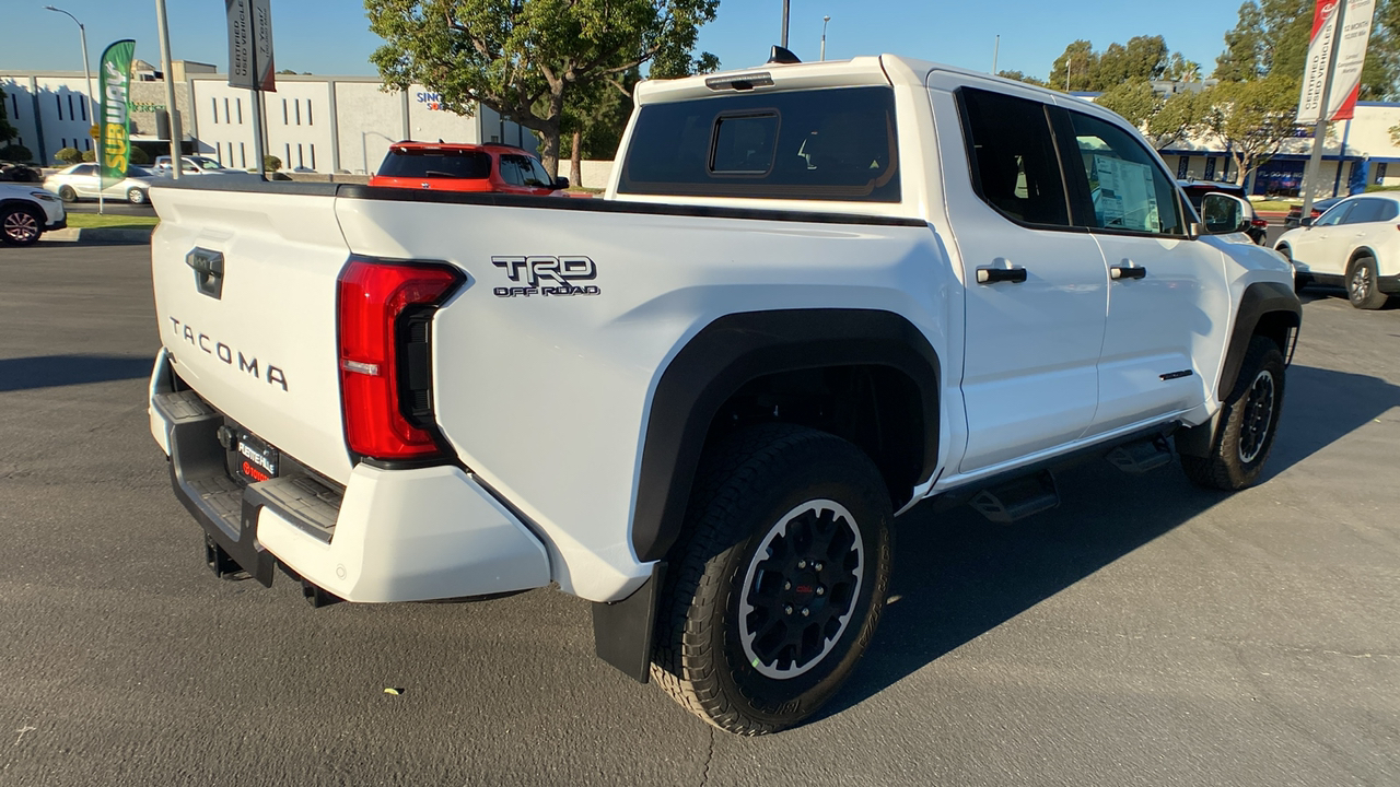 2024 TOYOTA Tacoma TRD Off-Road 3