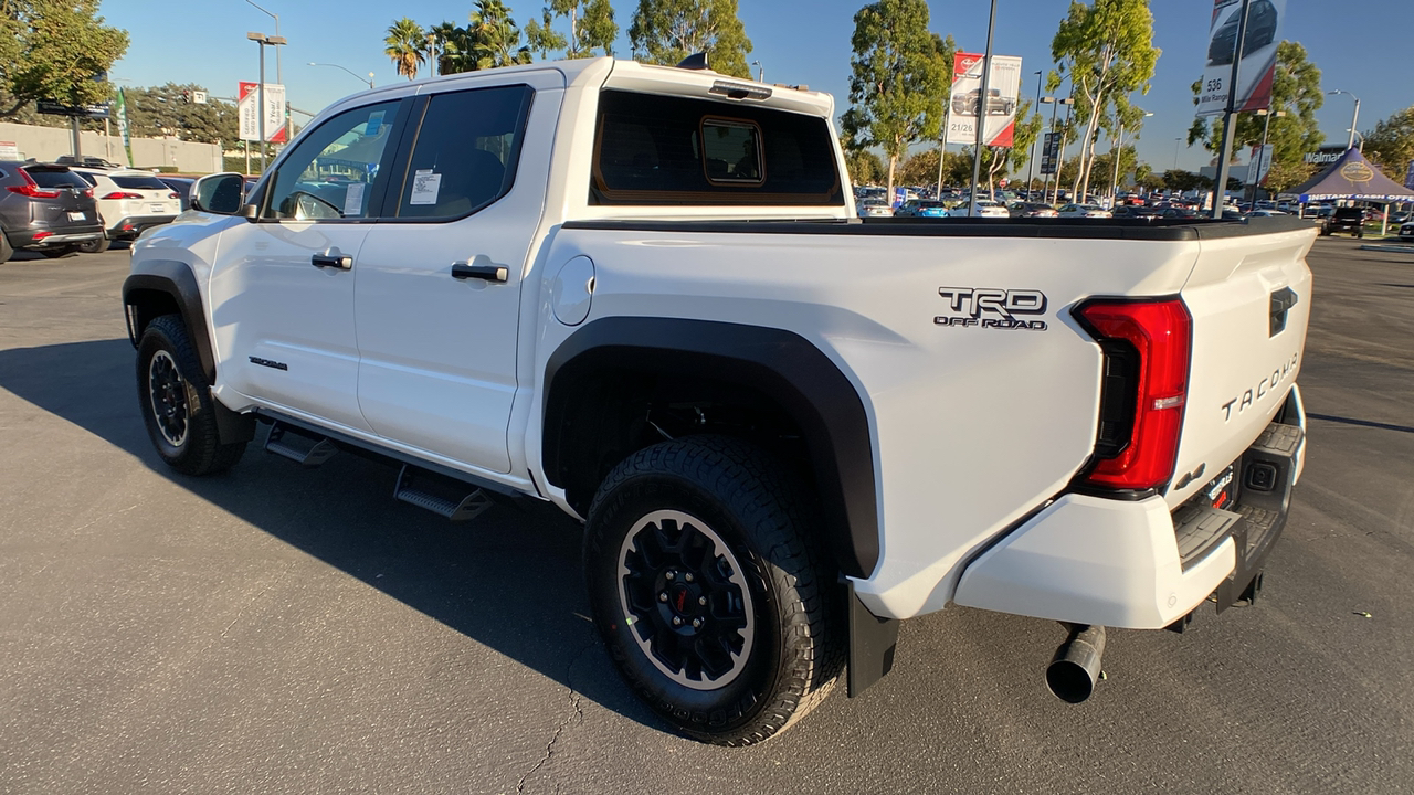 2024 TOYOTA Tacoma TRD Off-Road 5