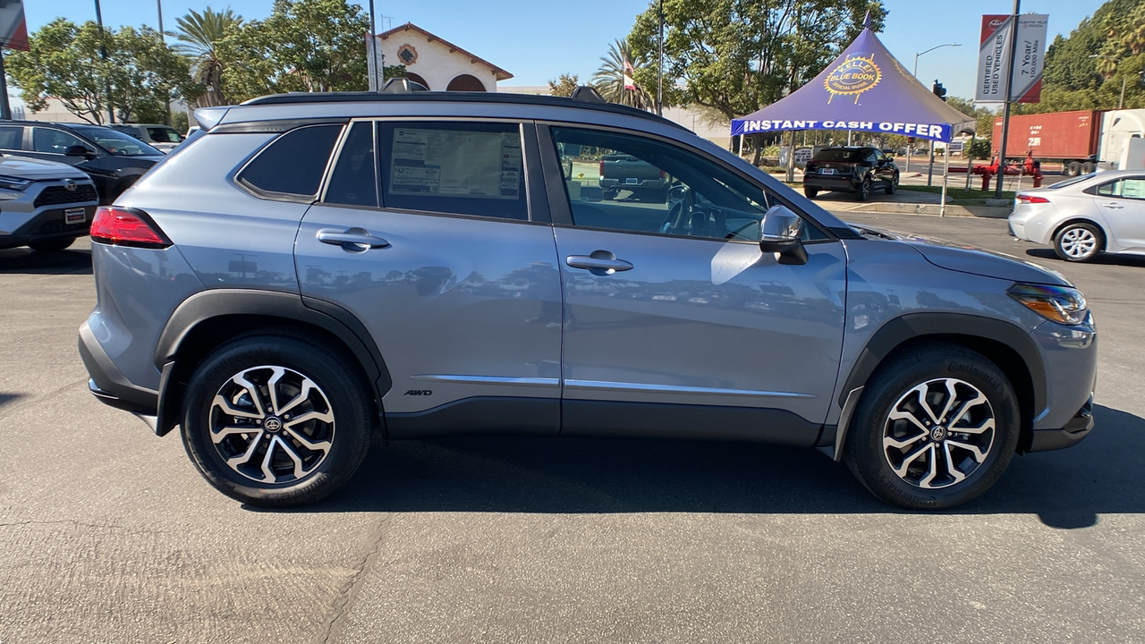 2024 TOYOTA Corolla Cross Hybrid SE 2