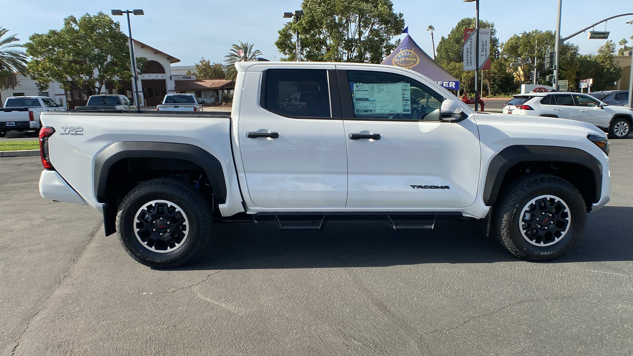 2024 TOYOTA Tacoma TRD Off-Road 2