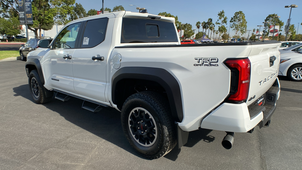 2024 TOYOTA Tacoma TRD Off-Road 5