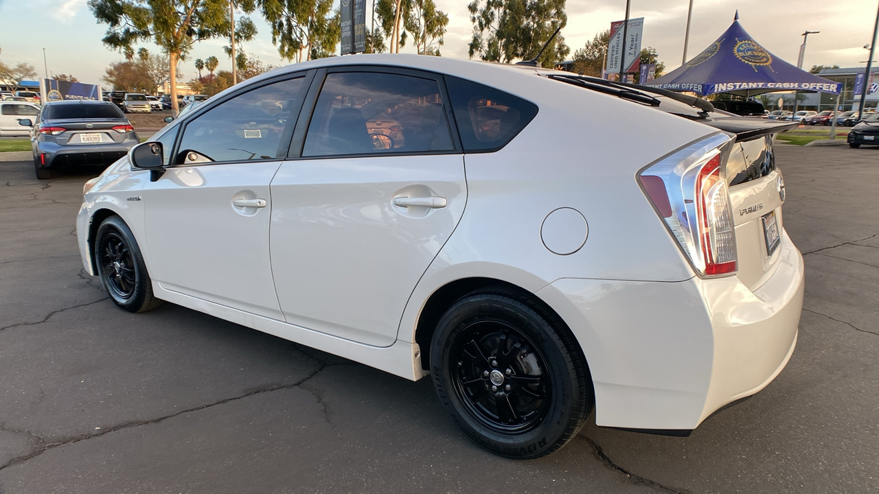 2014 Toyota Prius Four 5