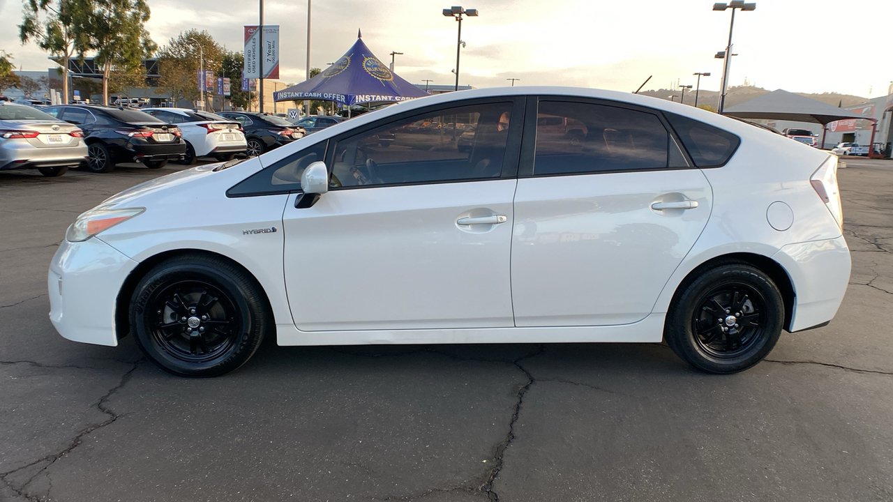 2014 Toyota Prius Four 6