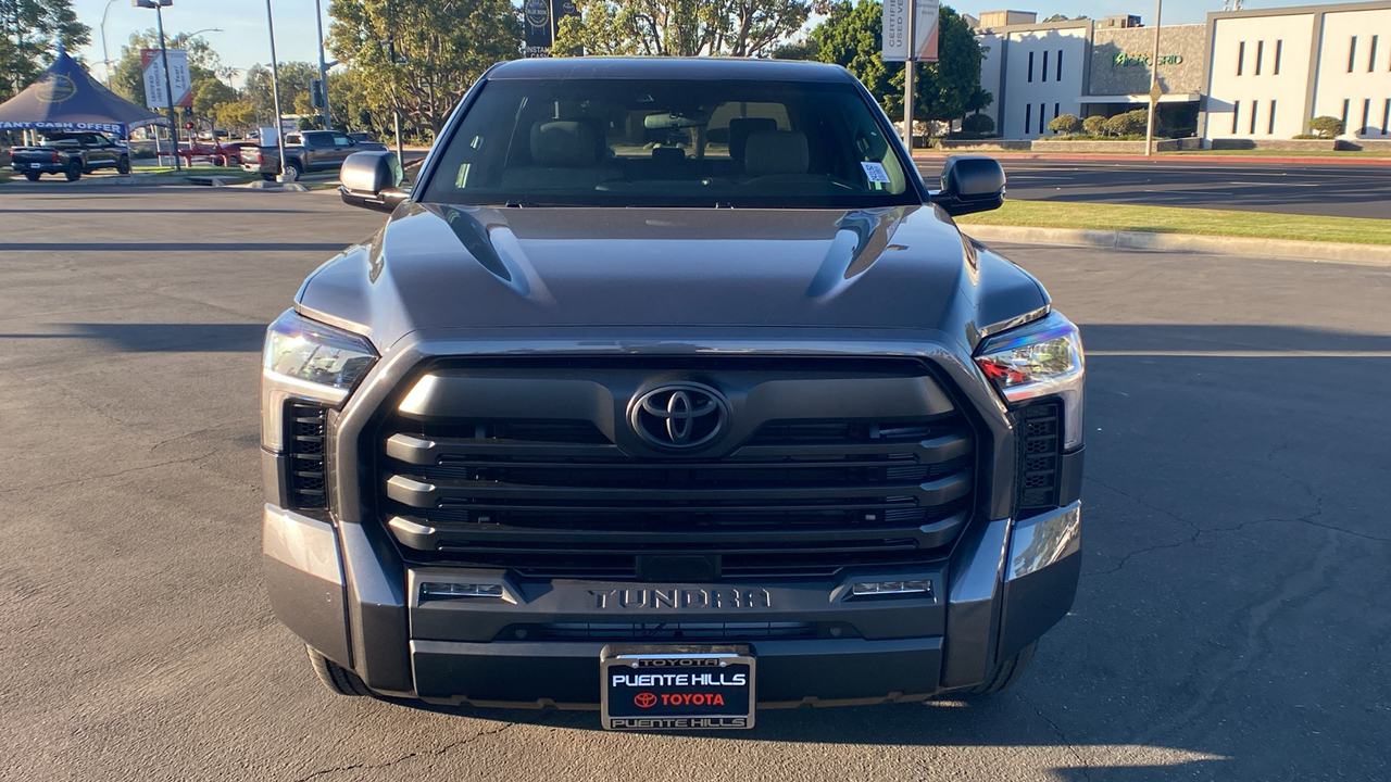 2025 TOYOTA Tundra SR5 8