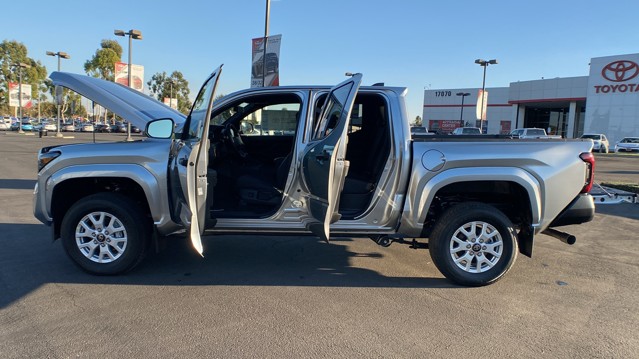 2024 TOYOTA Tacoma SR 11