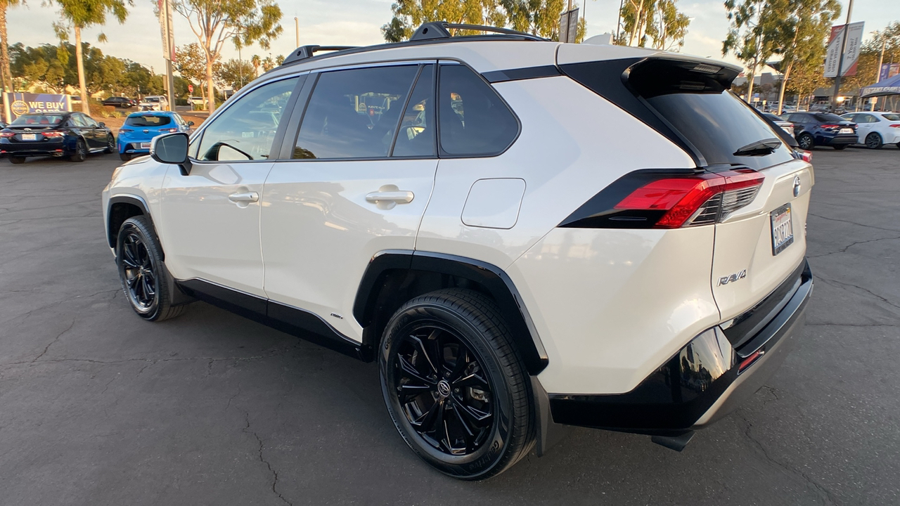 2022 Toyota RAV4 Hybrid SE 5