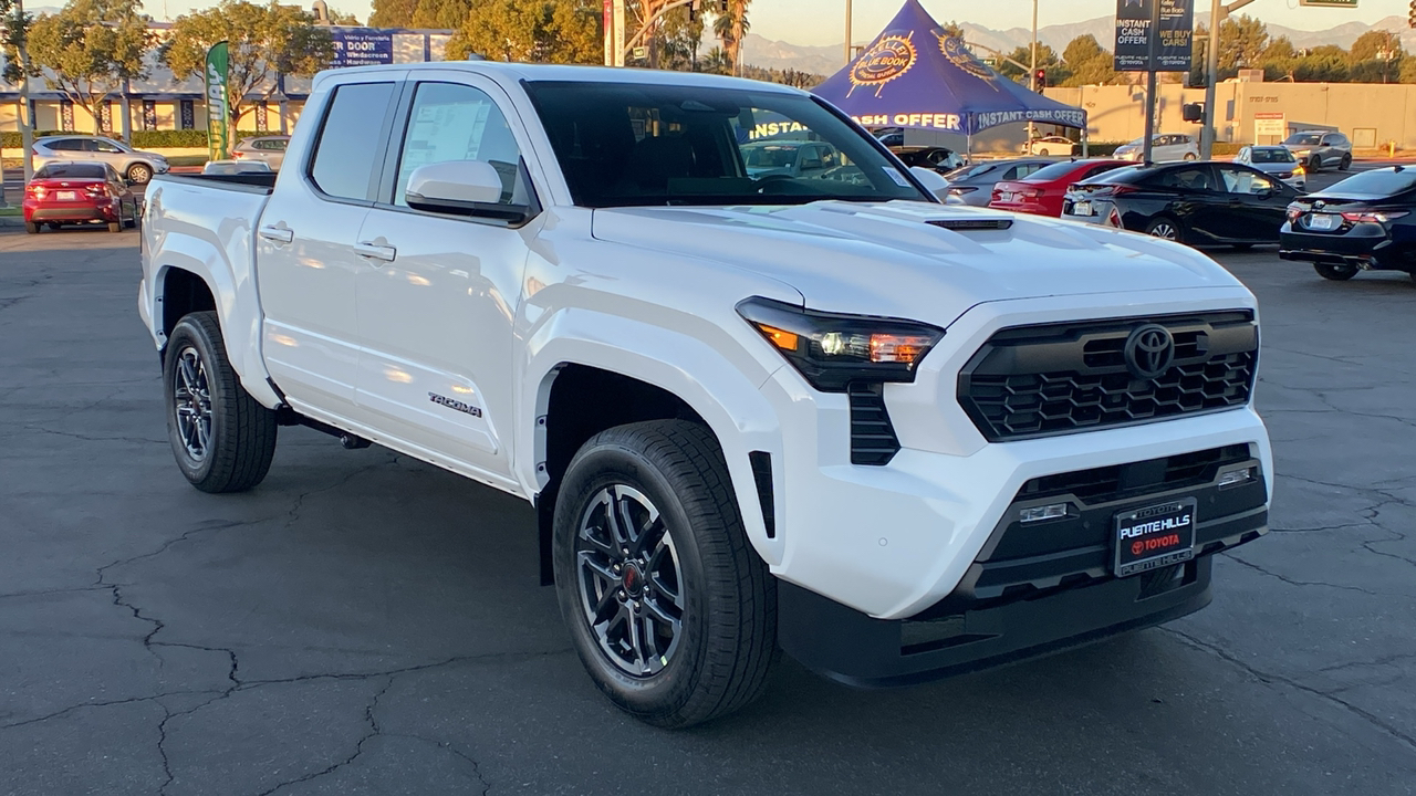 2024 TOYOTA Tacoma TRD Sport 1