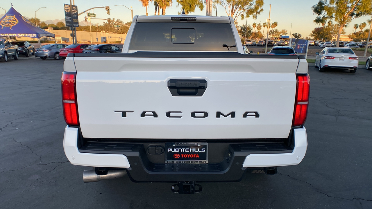 2024 TOYOTA Tacoma TRD Sport 4