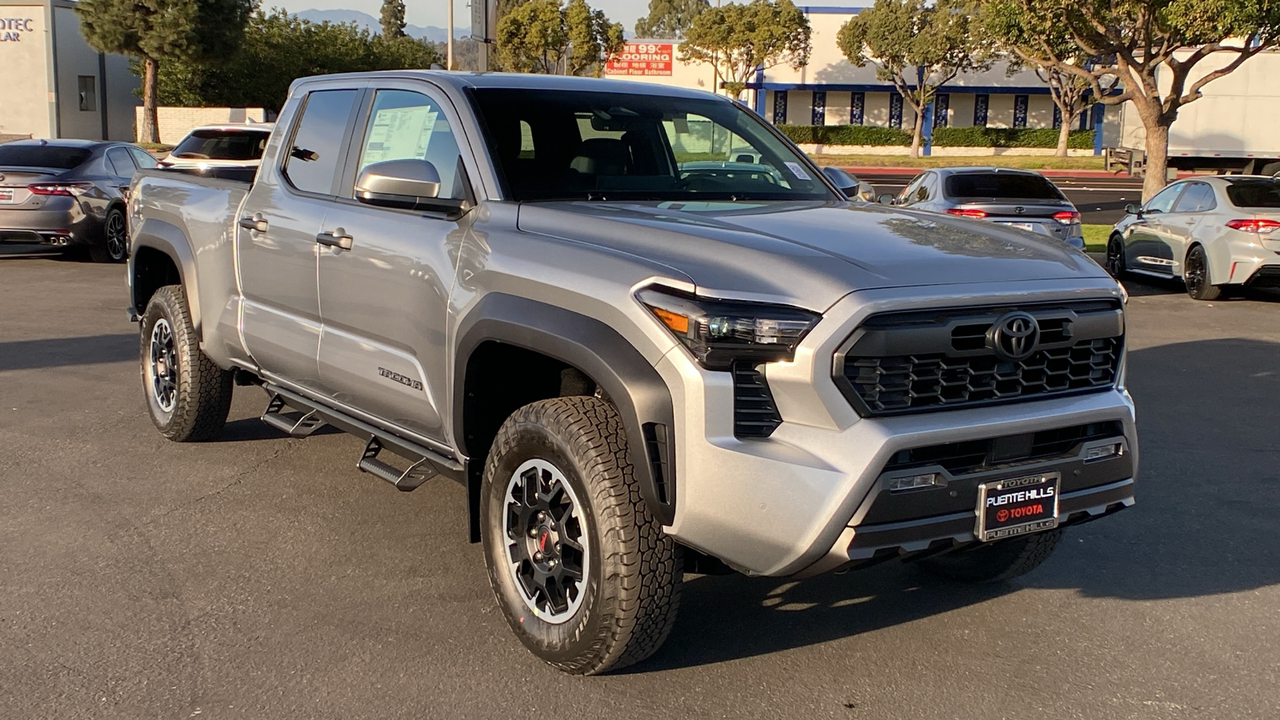 2024 TOYOTA Tacoma TRD Off-Road 1