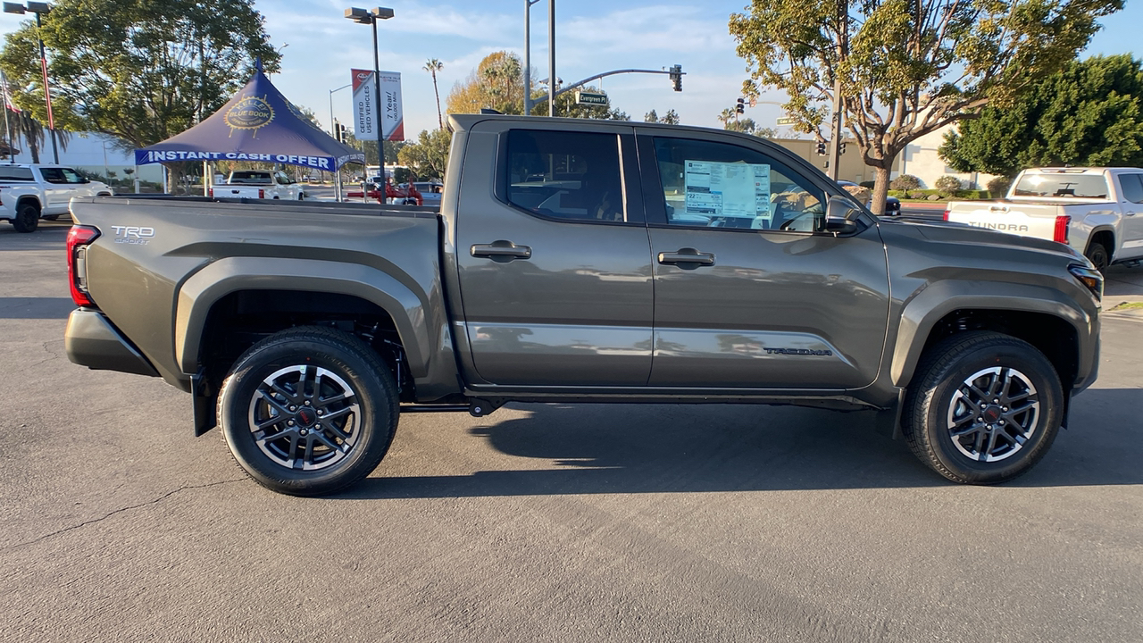 2024 TOYOTA Tacoma TRD Sport 2