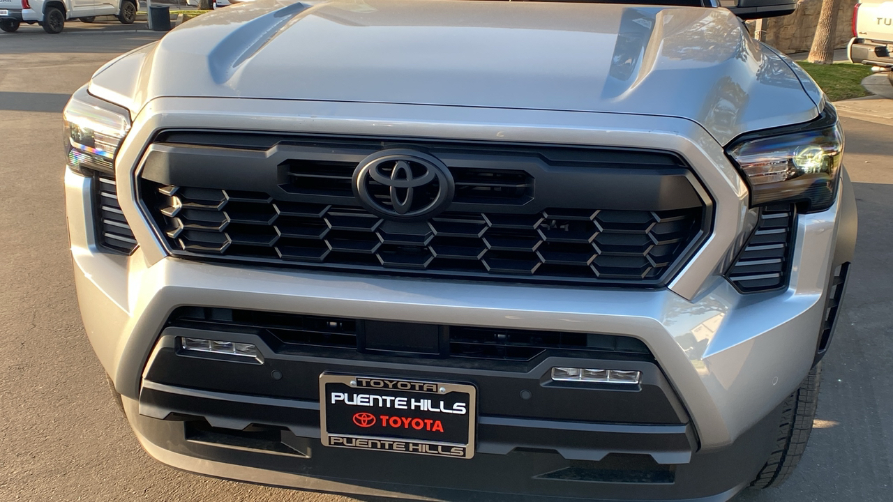 2024 TOYOTA Tacoma i-FORCE MAX Tacoma TRD Off-Road 33