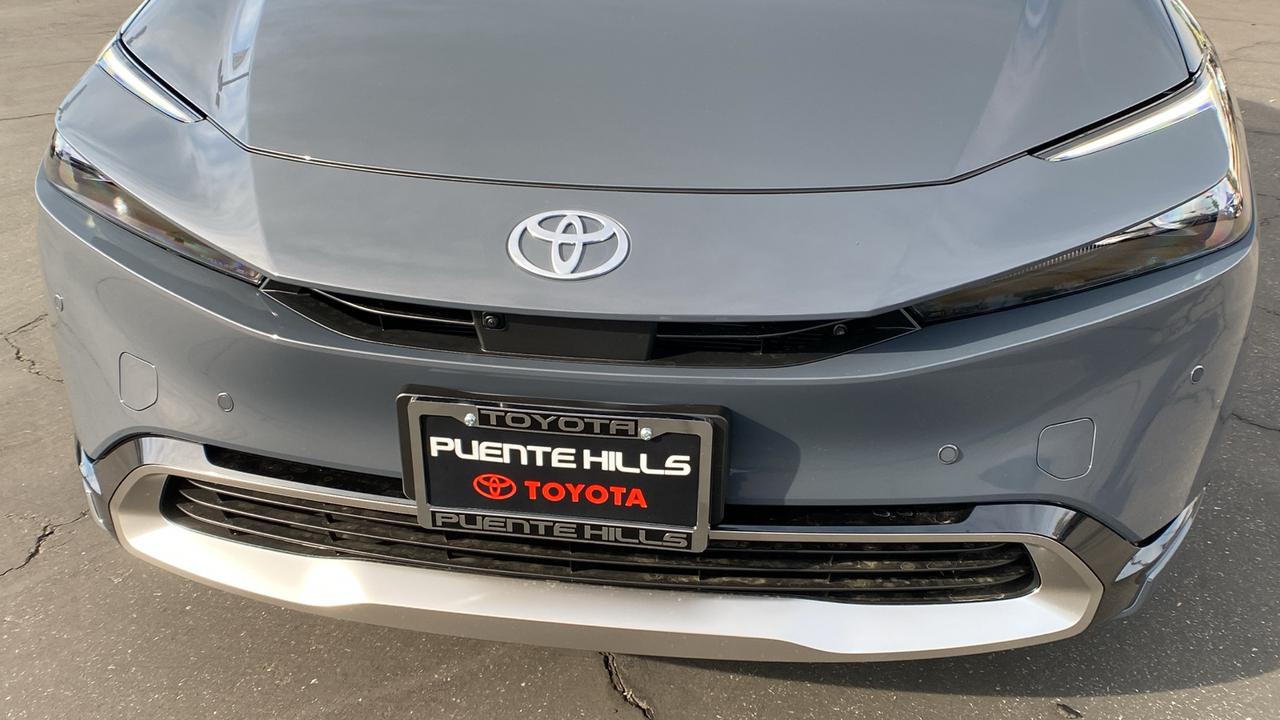 2024 TOYOTA Prius Prime XSE Premium 33