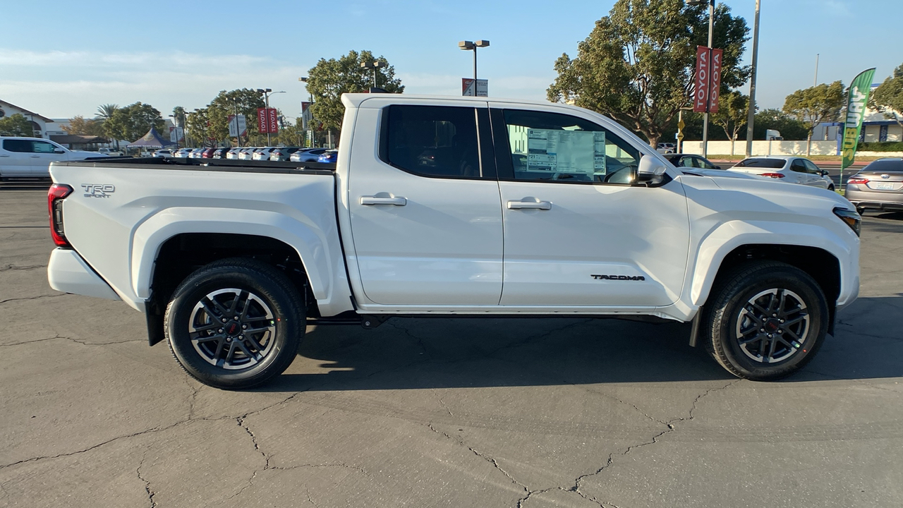 2024 TOYOTA Tacoma TRD Sport 2