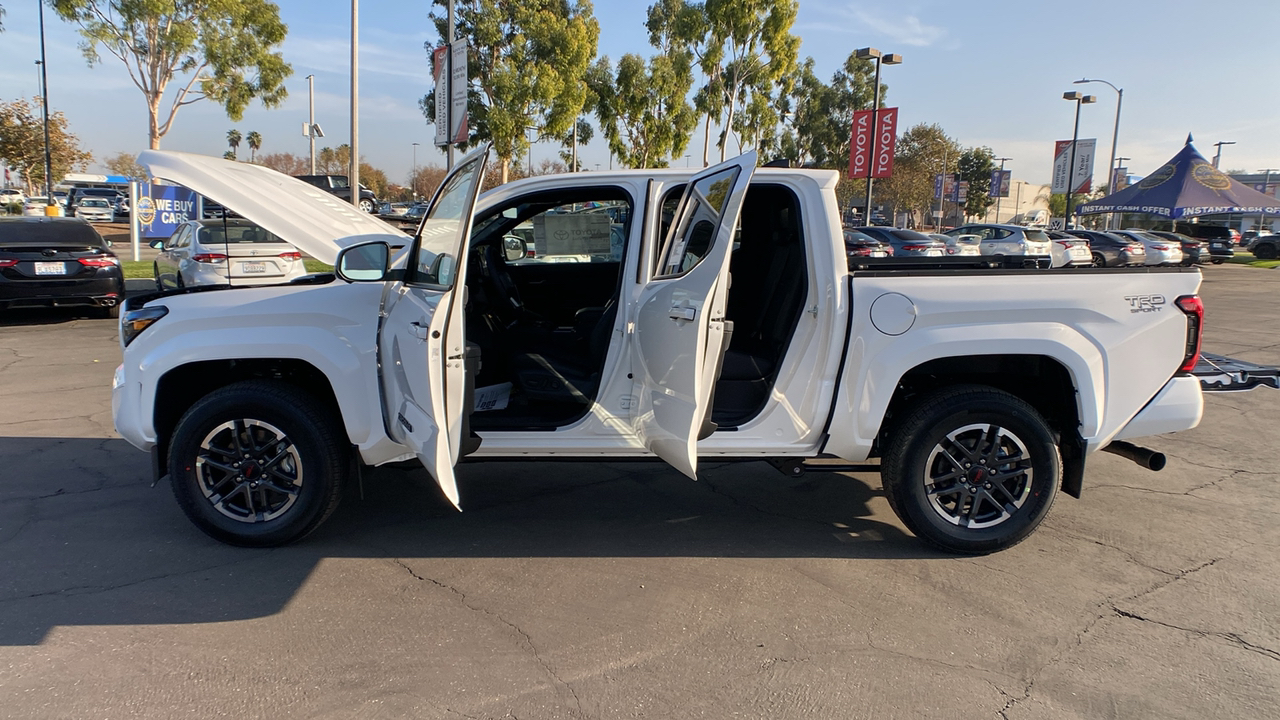 2024 TOYOTA Tacoma TRD Sport 11