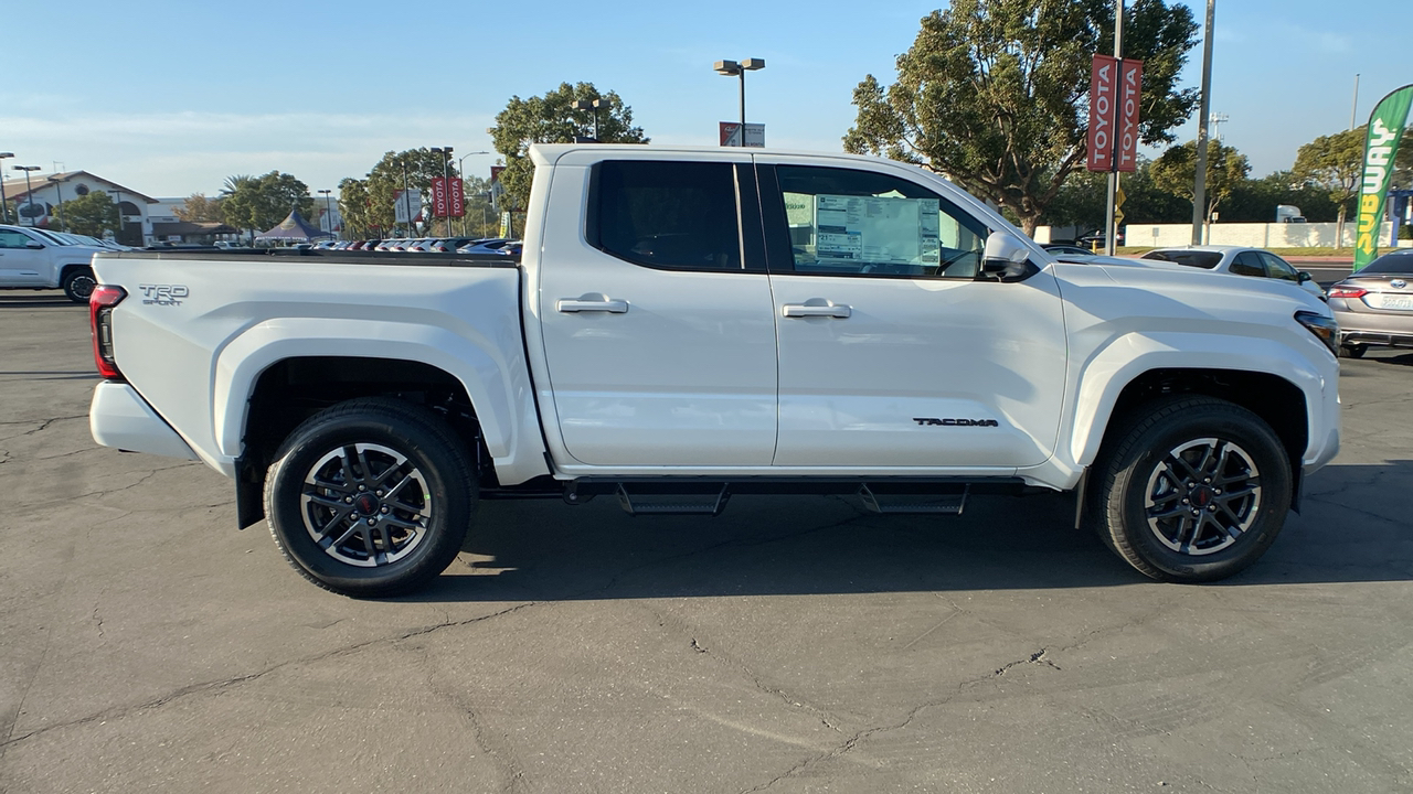 2024 TOYOTA Tacoma TRD Sport 2