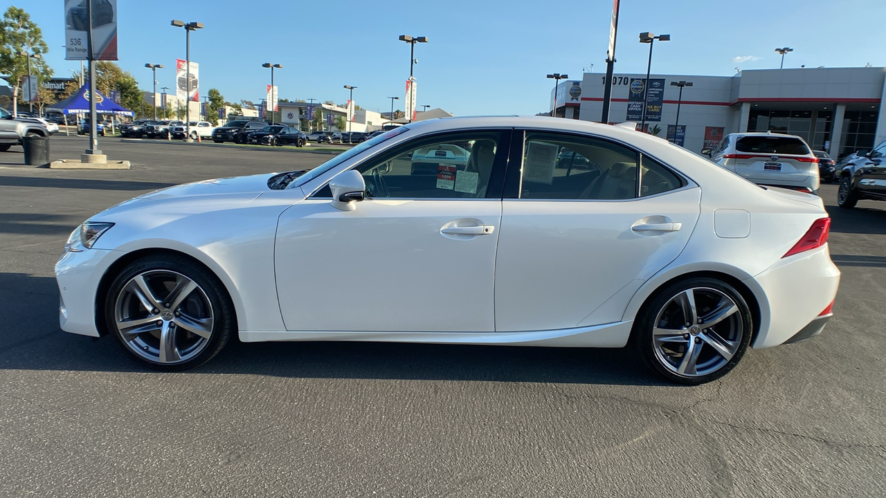 2017 Lexus IS 200t 6