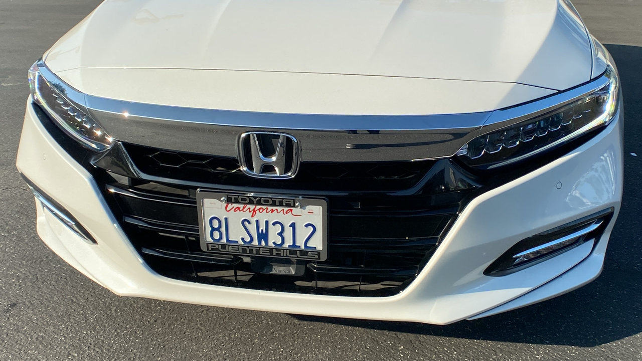 2019 Honda Accord Hybrid Touring 33