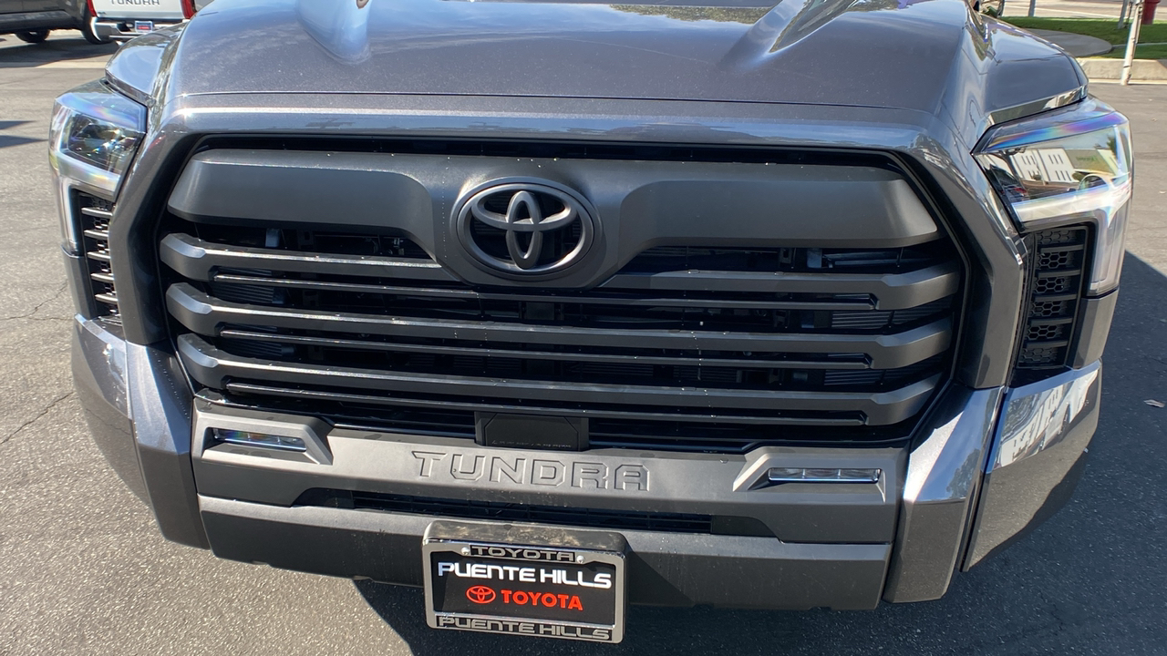 2025 TOYOTA Tundra SR5 32