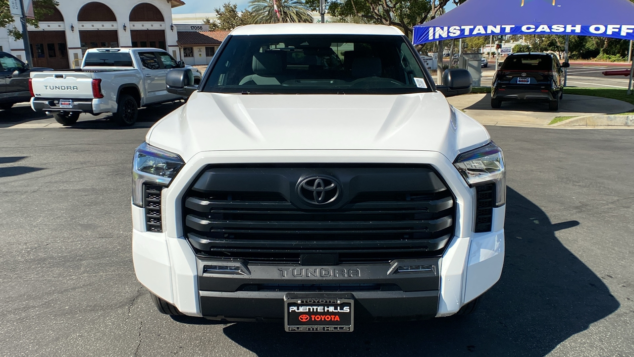 2025 TOYOTA Tundra SR5 8