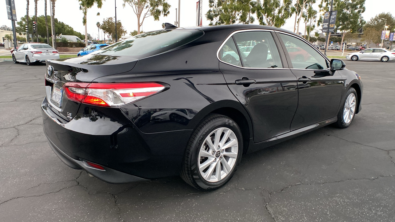 2021 Toyota Camry LE 3