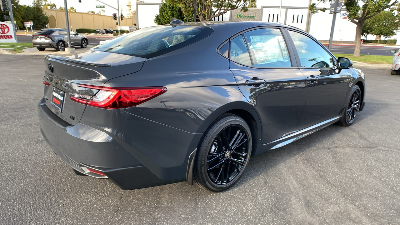 2025 TOYOTA Camry SE 3