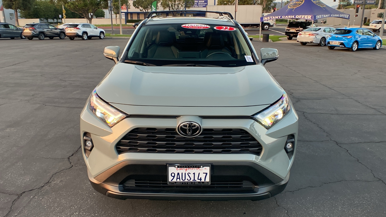 2022 Toyota RAV4 XLE Premium 8