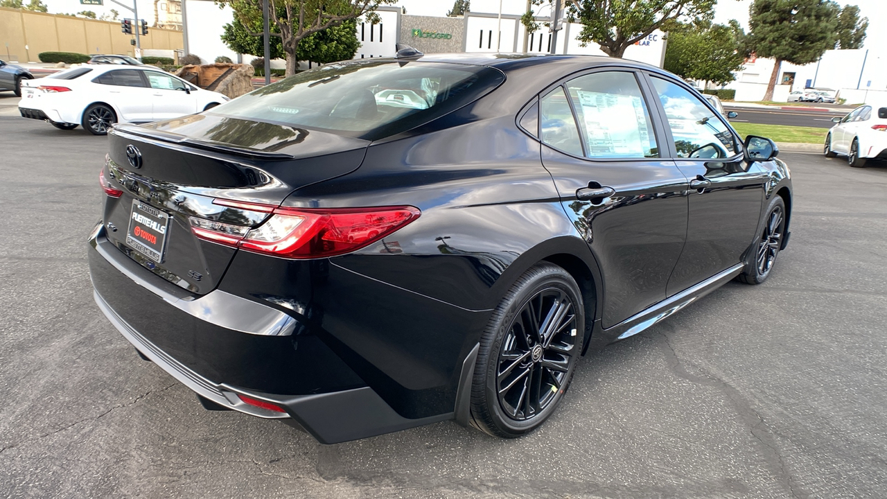 2025 TOYOTA Camry SE 3