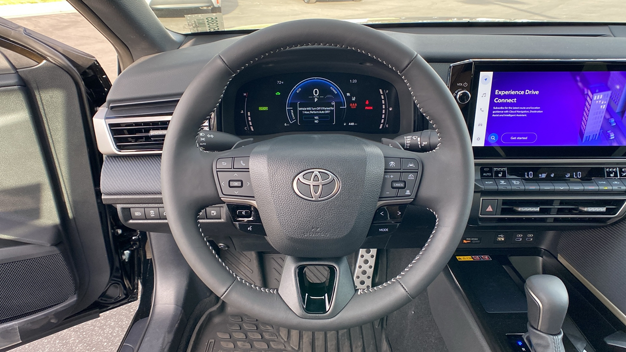 2025 TOYOTA Camry SE 13