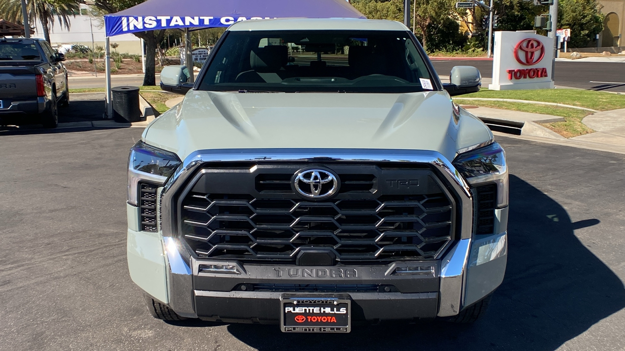 2025 TOYOTA Tundra SR5 8